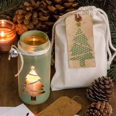 Mason Jar Christmas Tree Silhouettes & Gift Tags With Free Holiday Printables
